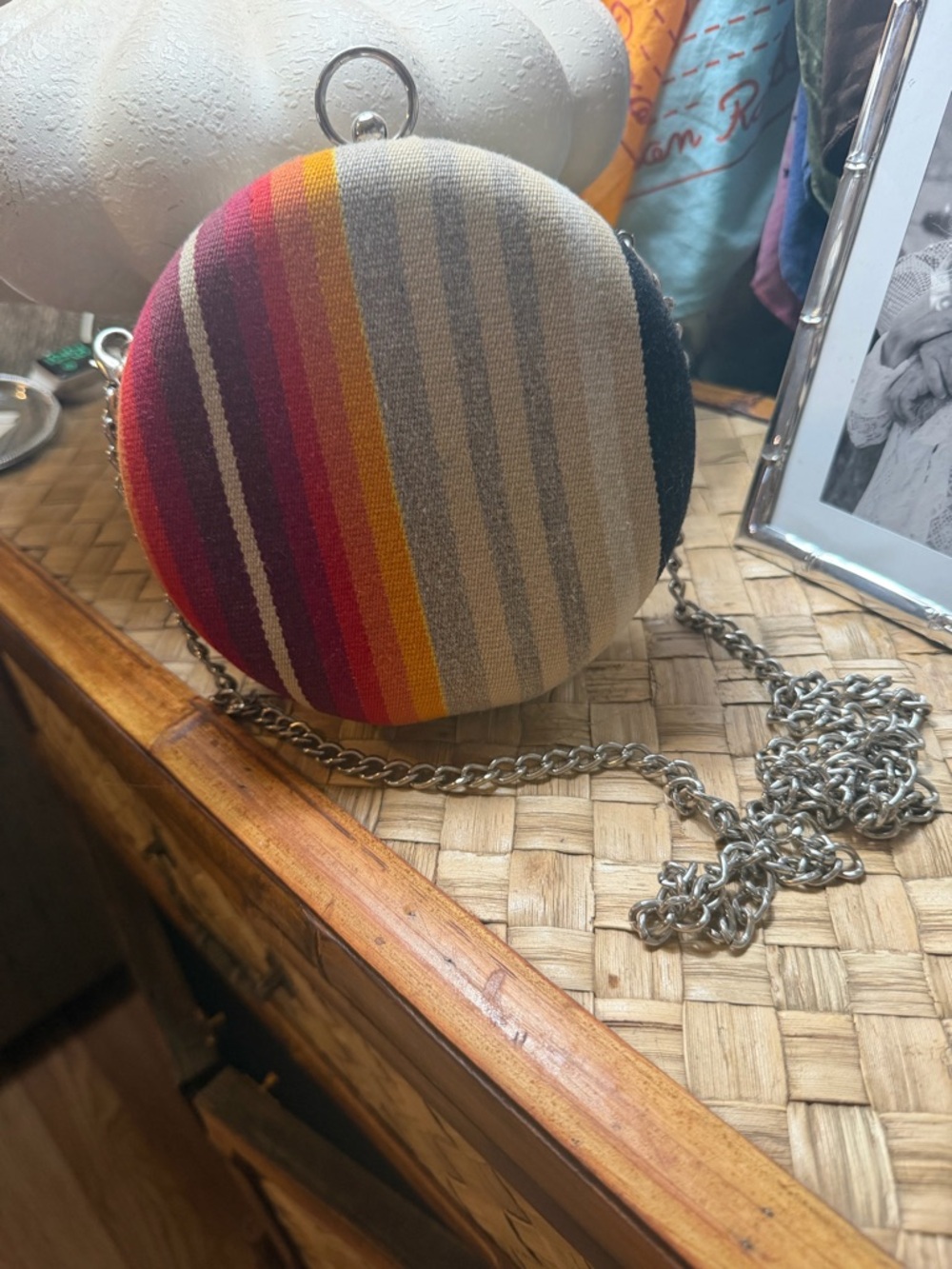 Round Wool Blanket Stripe Crossbody Clamshell Bag - Multicolor